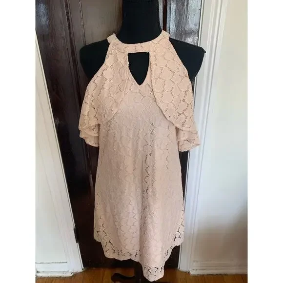 Candies Heart Lace Light Pink Cold Shoulder Peak a Boo Sleeve Dress Sz Small - Picture 4 of 8
